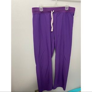 Figs women's Livingston Basic Scrub pants ultra violet size L